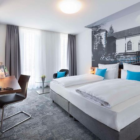 Best Western Hotel Am Europaplatz Königsbrunn Esterno foto
