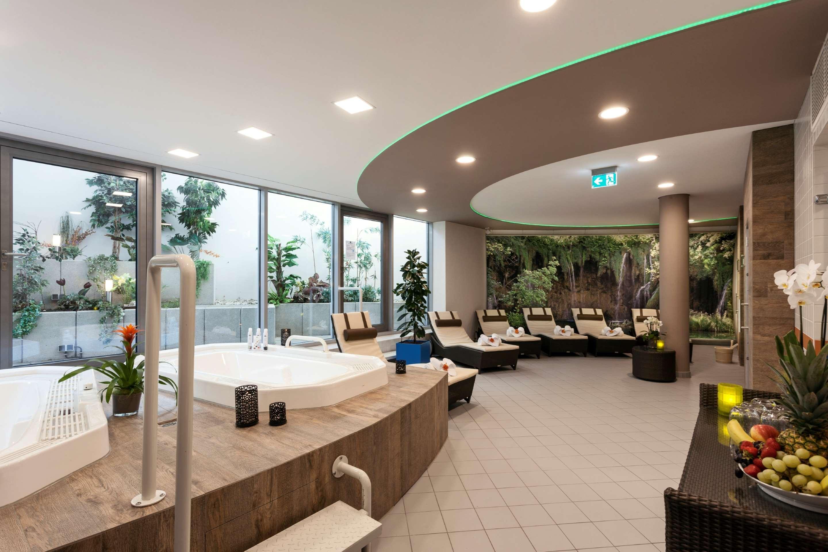 Best Western Hotel Am Europaplatz Königsbrunn Esterno foto