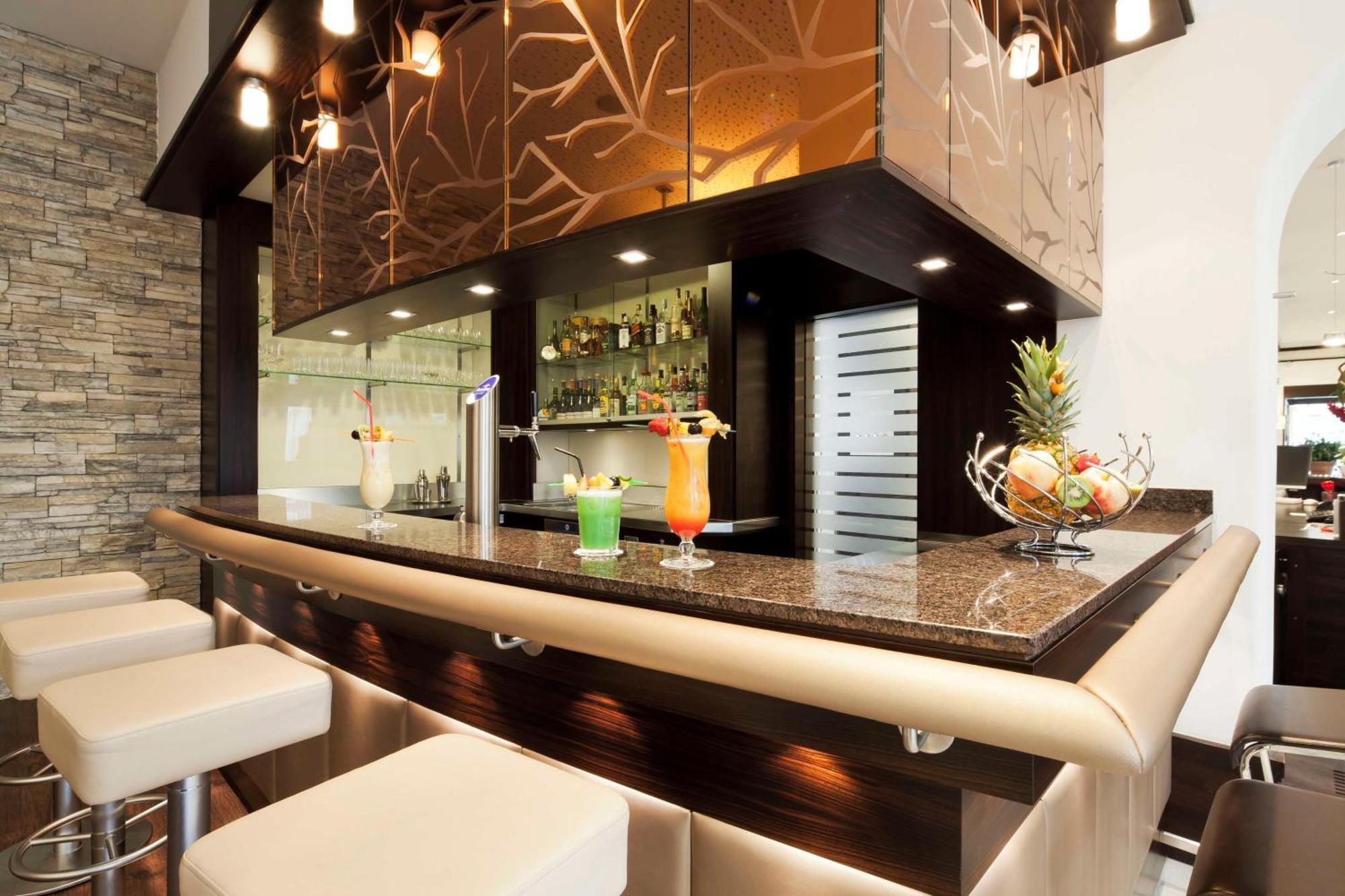 Best Western Hotel Am Europaplatz Königsbrunn Esterno foto