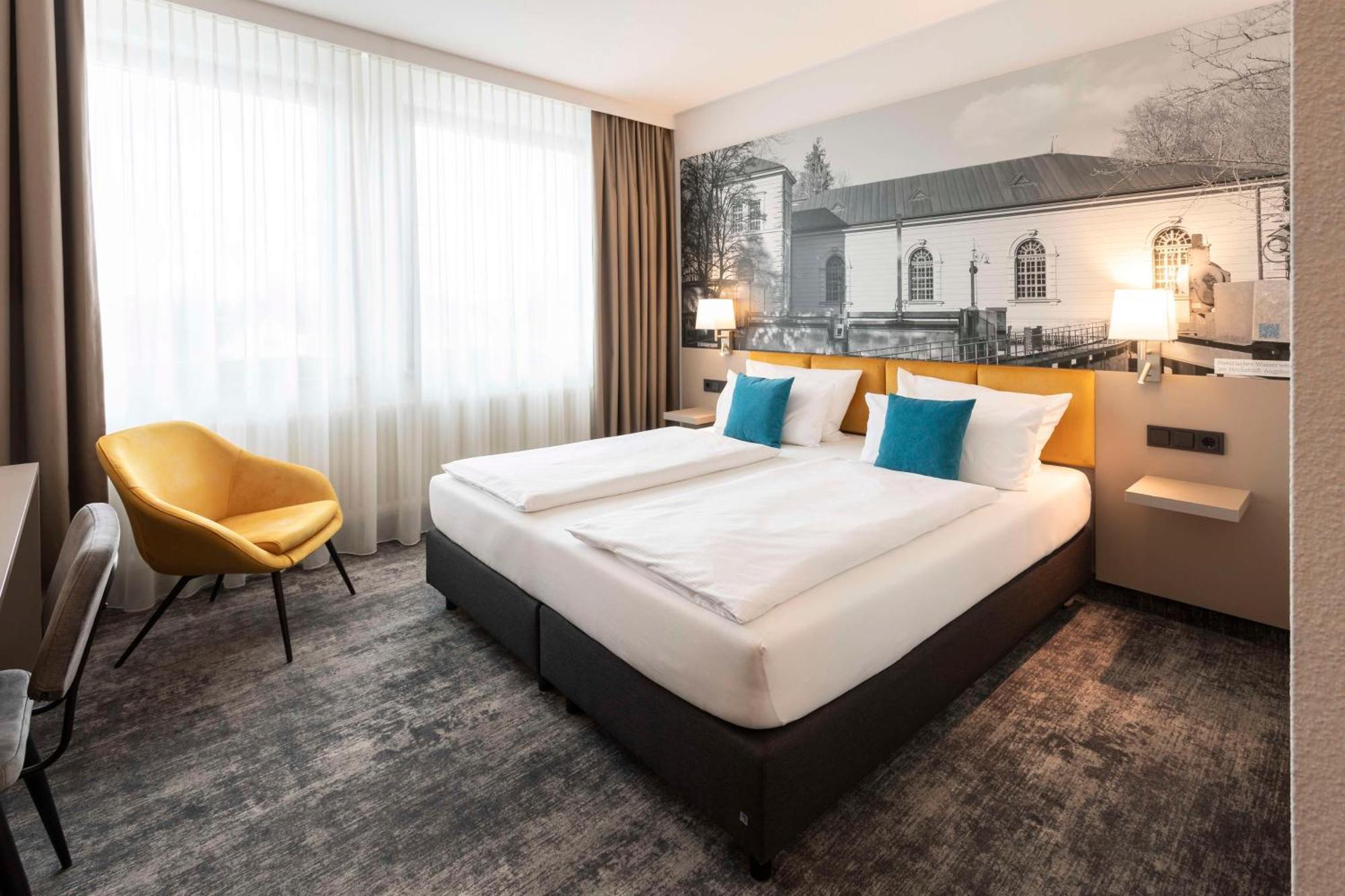 Best Western Hotel Am Europaplatz Königsbrunn Esterno foto