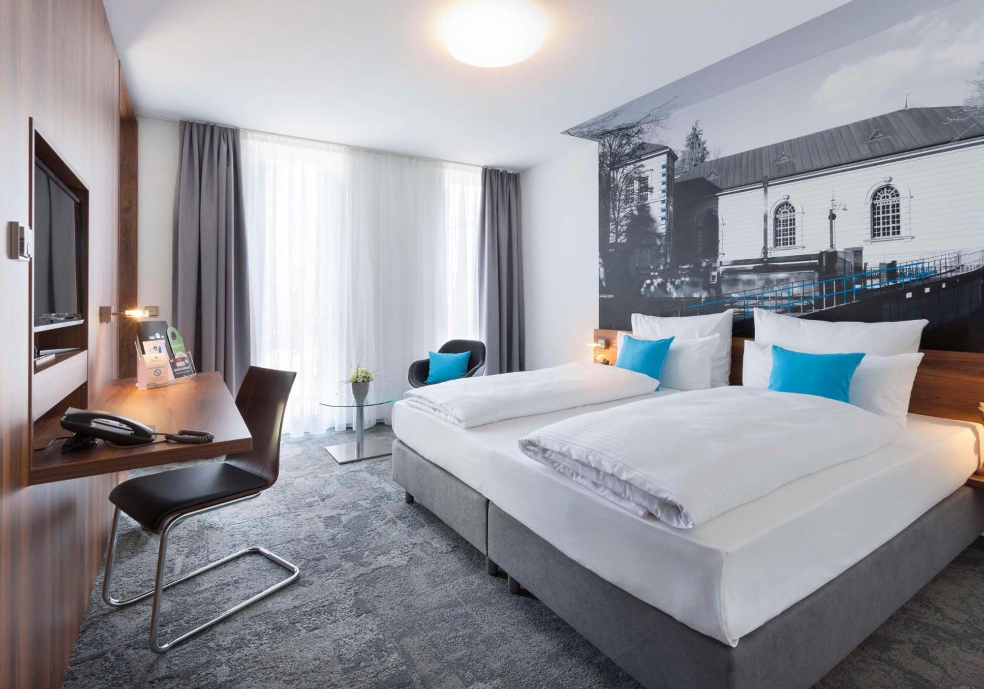 Best Western Hotel Am Europaplatz Königsbrunn Esterno foto
