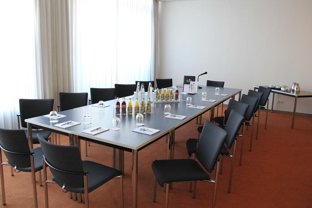 Best Western Hotel Am Europaplatz Königsbrunn Esterno foto