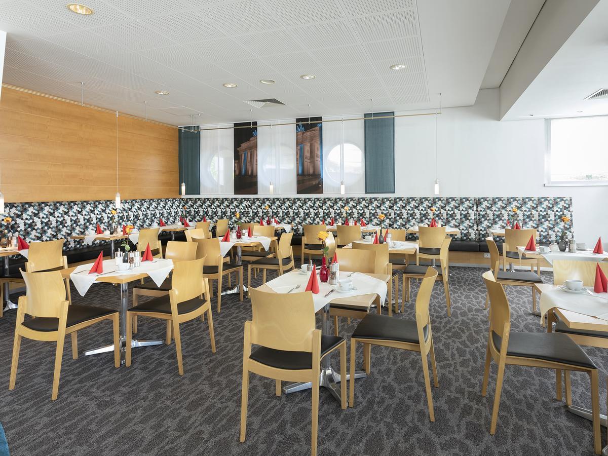 Best Western Hotel Am Europaplatz Königsbrunn Esterno foto