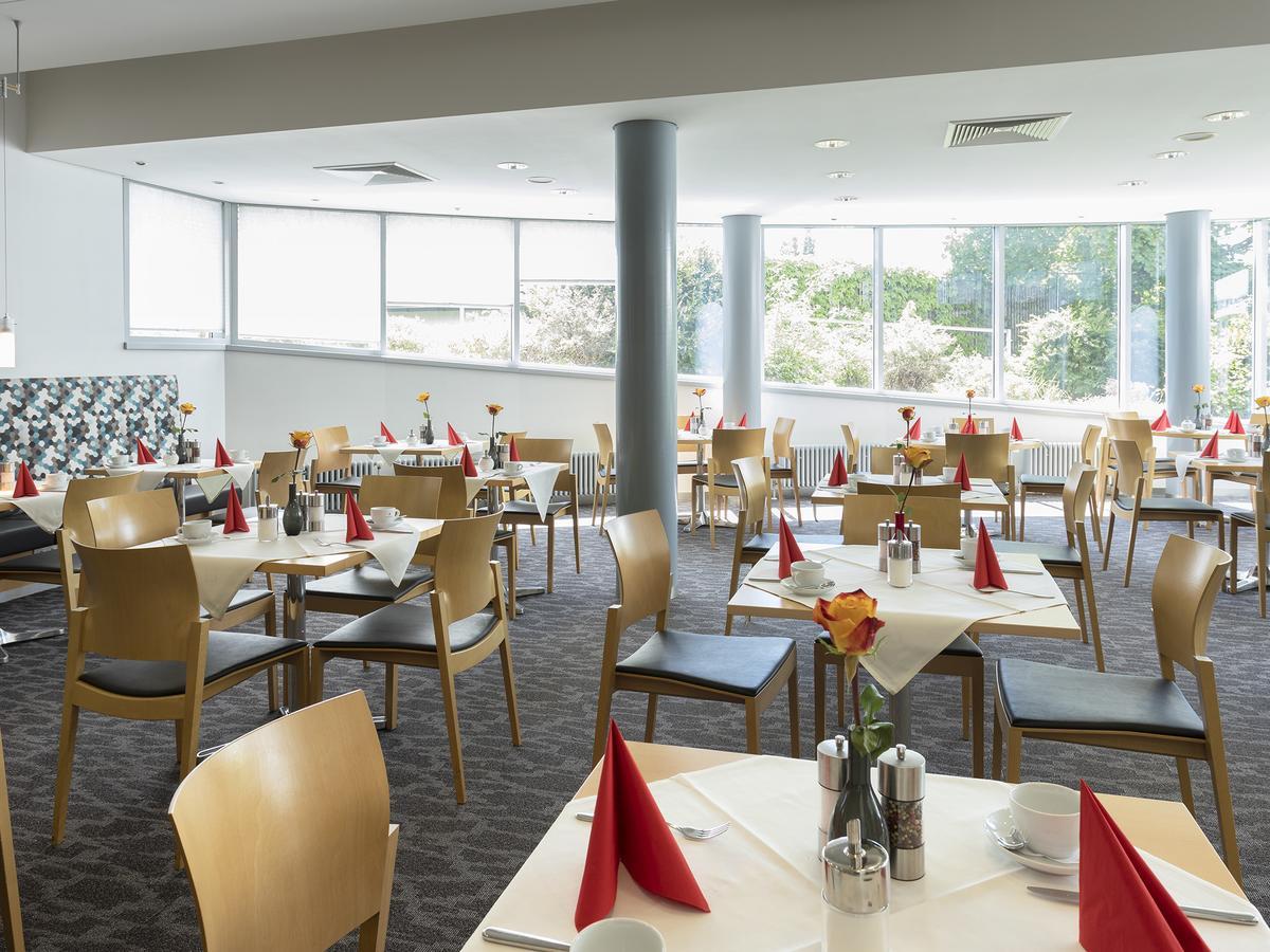 Best Western Hotel Am Europaplatz Königsbrunn Esterno foto